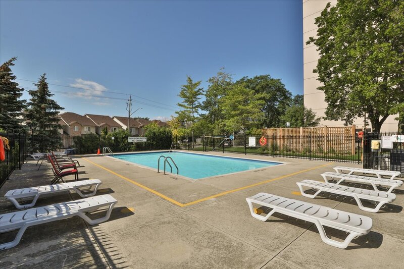 #1006-301 Frances Ave.